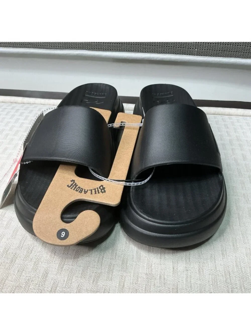 Billabong Women Size 8 Black Platform Cushion Slides Sandal Comfort Shoe NEW - Picture 2 of 7